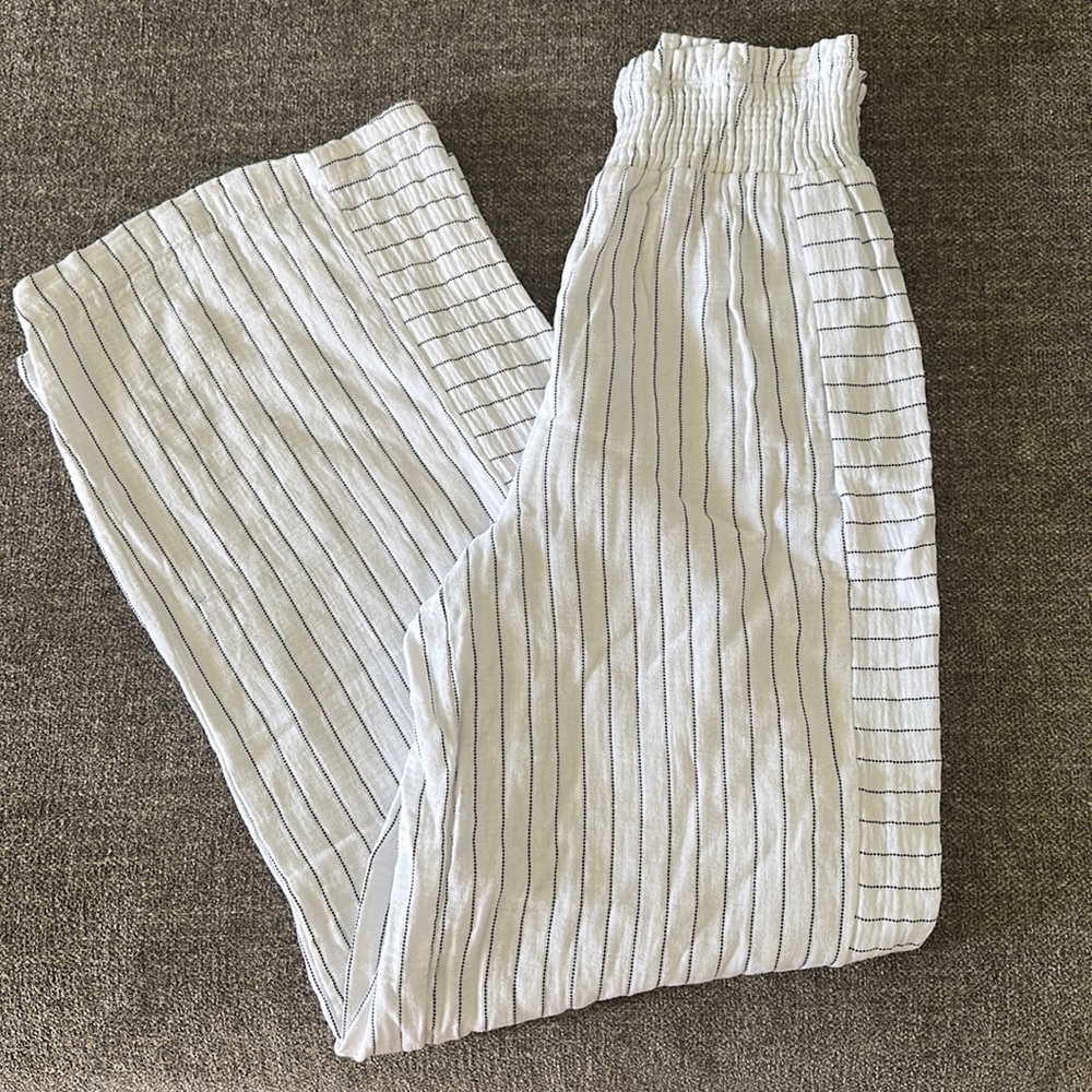 White and black stripe linen pants